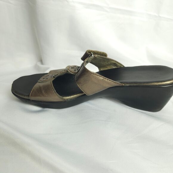 Clarks Womens 7M Brown Black Slip On Open Toe Sandals Comfort Shoes - Picture 11 of 12